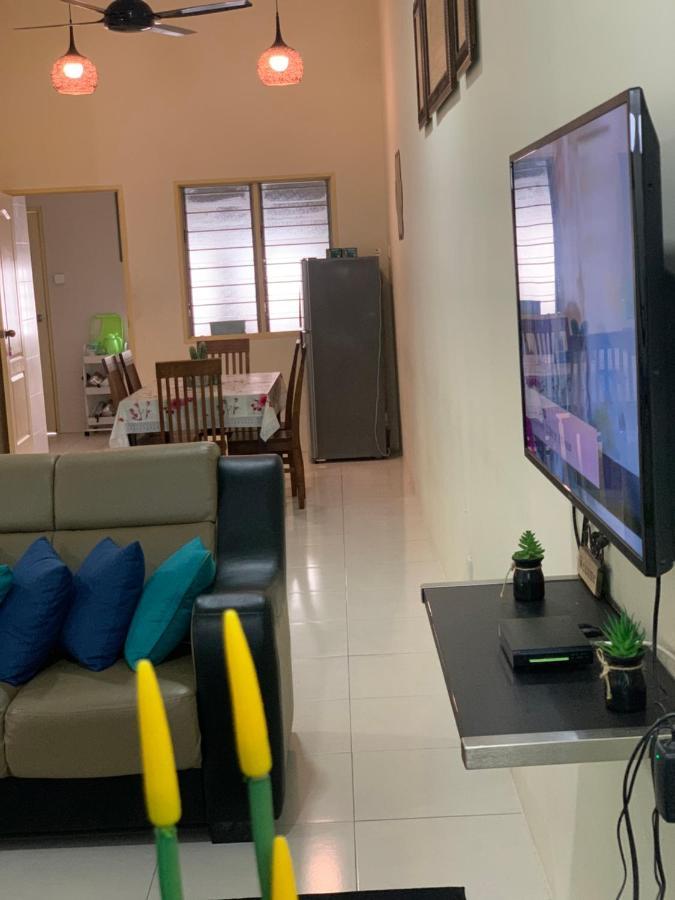 Zillqayyim Homestay セリ・イスカンダル エクステリア 写真