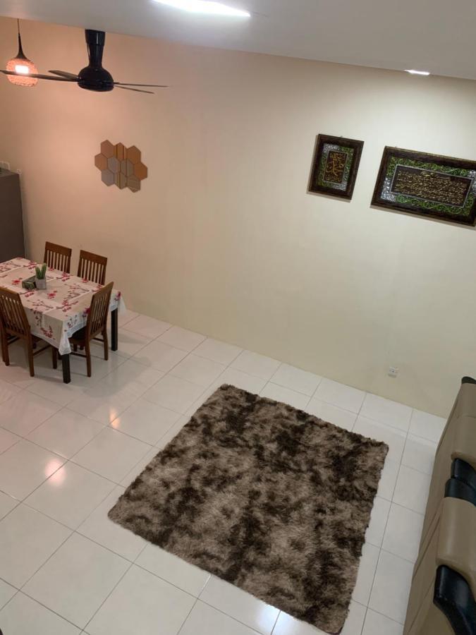 Zillqayyim Homestay セリ・イスカンダル エクステリア 写真